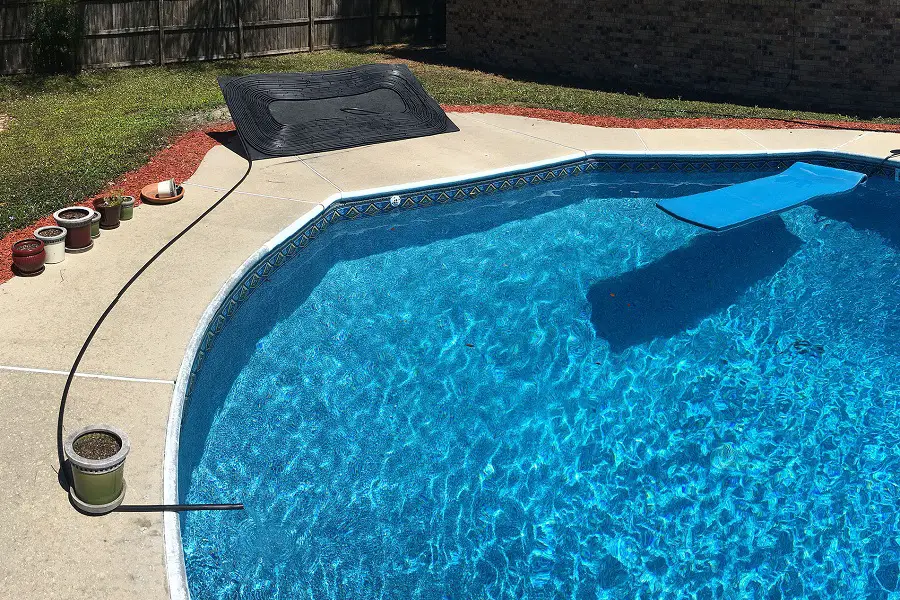 How Does A Solar Pool Heater Work?